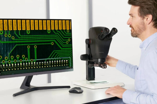 comp_Image_Product_TEC_INS_Leica_1000x665_JPG_Ivesta3_03,1 comp_Image_Product_TEC_INS_Leica_1000x665_JPG_Ivesta3_03,1